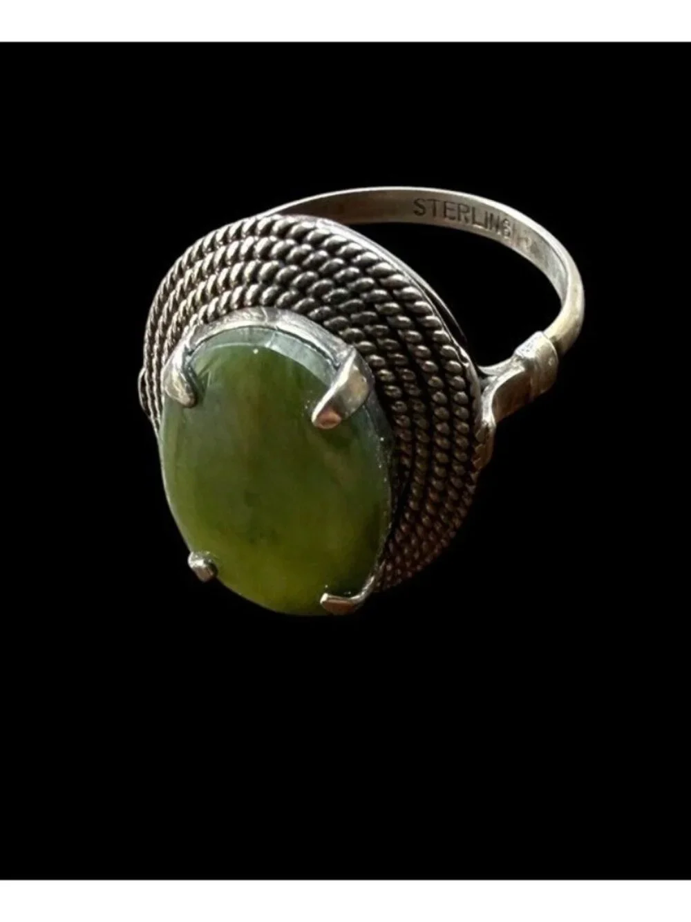 Vintage Sterling Silver Oval Green Jade Cabochon Ring Twisted Rope Border